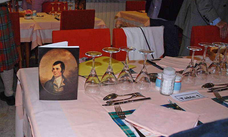 Robert Burns (17).JPG - an inviting table                                    